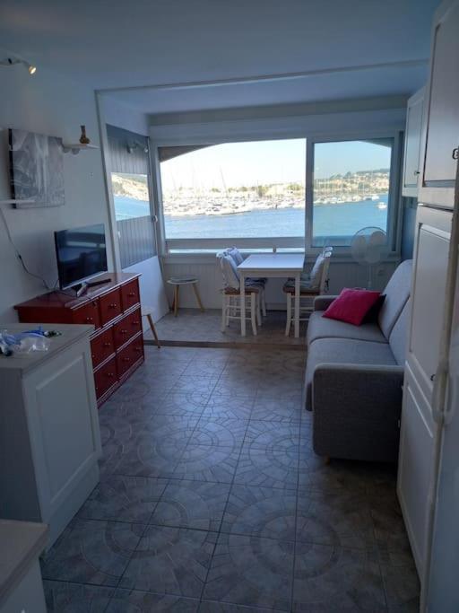 Studio, 4 pers, vue mer, parking, bien équipé Agde Esterno foto